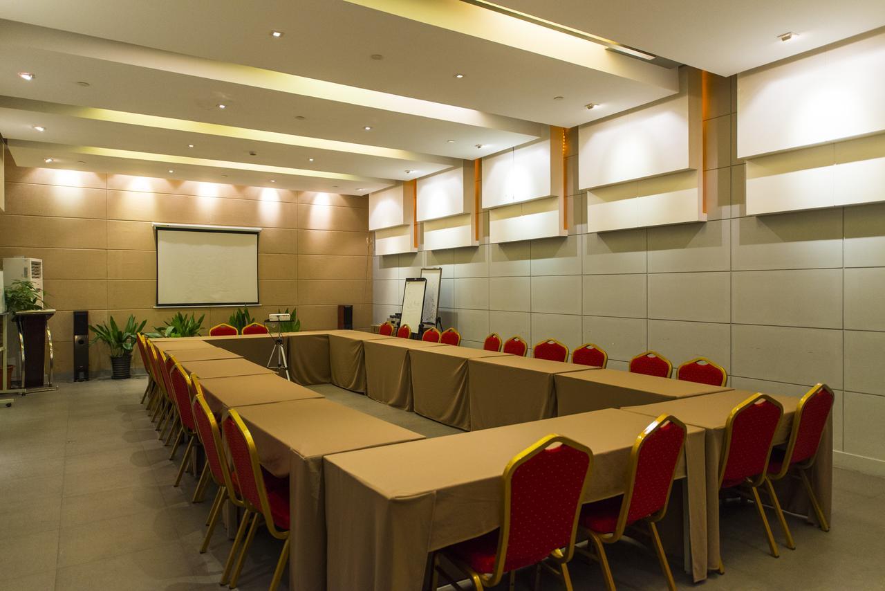 Hotel Metropolo, Zhenjiang, Railway Station Wanda Plaza Zhenjiang  Esterno foto